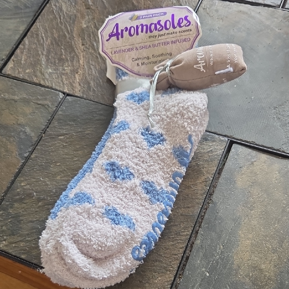 Lavender & Shea Butter Infused Cozy Socks - Blue Pattern